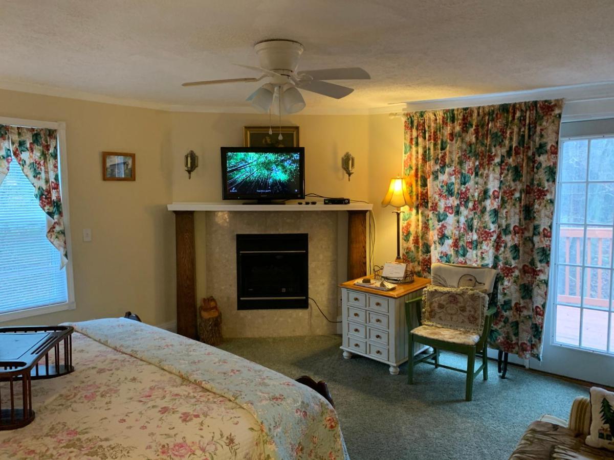Emerald Necklace Inn Bed And Breakfast Lakewood Buitenkant foto