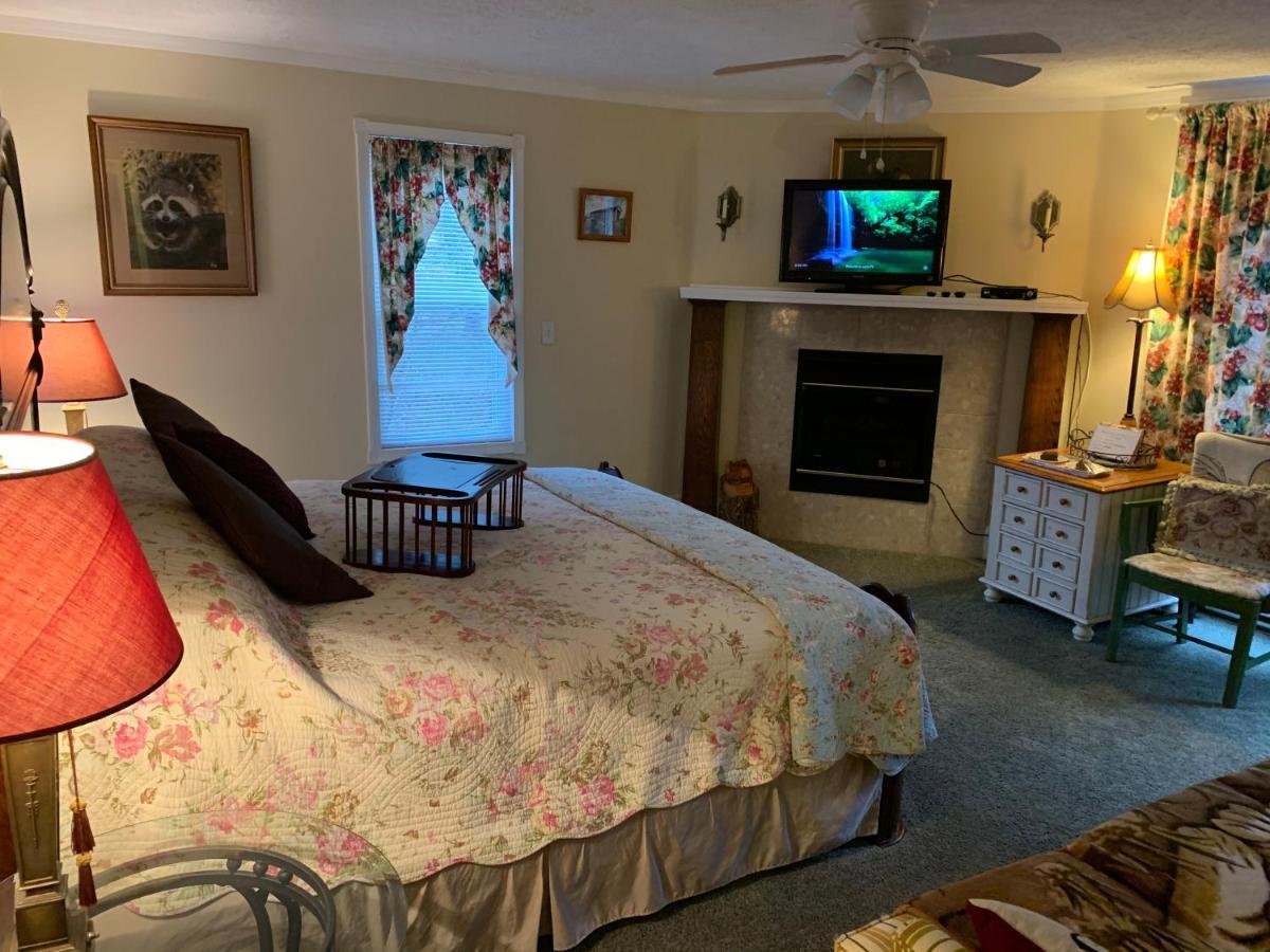 Emerald Necklace Inn Bed And Breakfast Lakewood Buitenkant foto